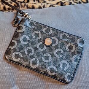 Coach Wristlet Black Gray Logo 6" x 4" Leather Clutch Classic Going Out Preppy